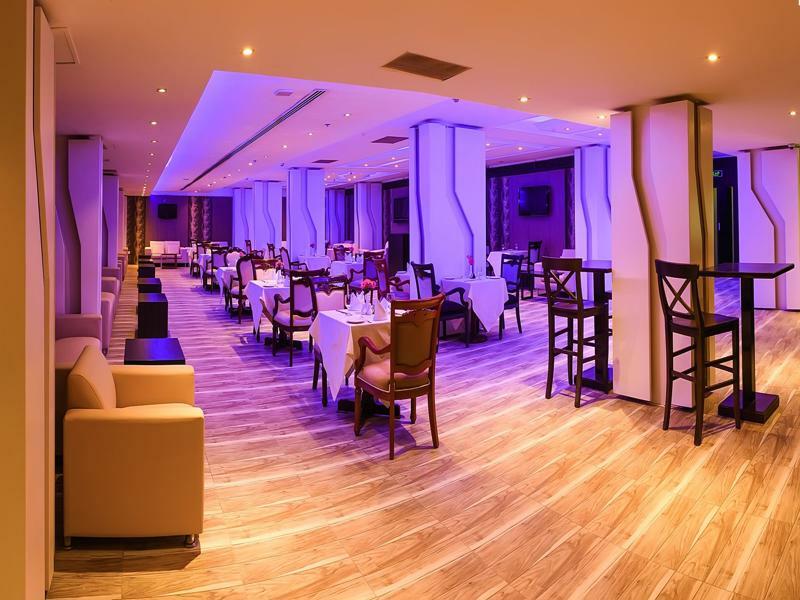 Marco Polo Hotel Manama Ngoại thất bức ảnh